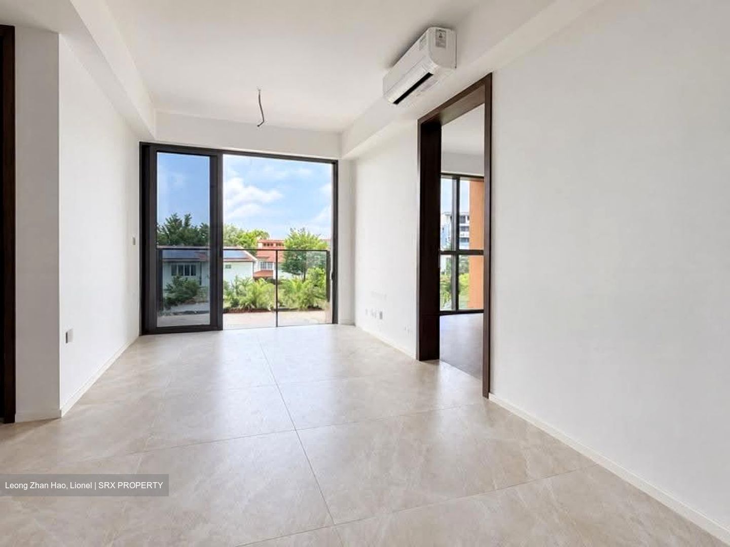 Amo Residence (D20), Apartment #638713411